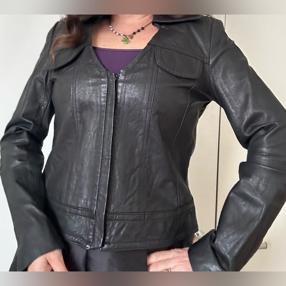 Scatola Leather jacket size L but runs more like a Medium black leather jacket - Picture 1 of 15